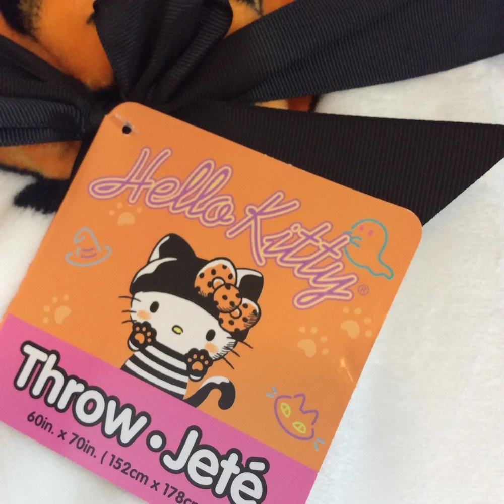 Hello kitty Halloween 🎃 blankets